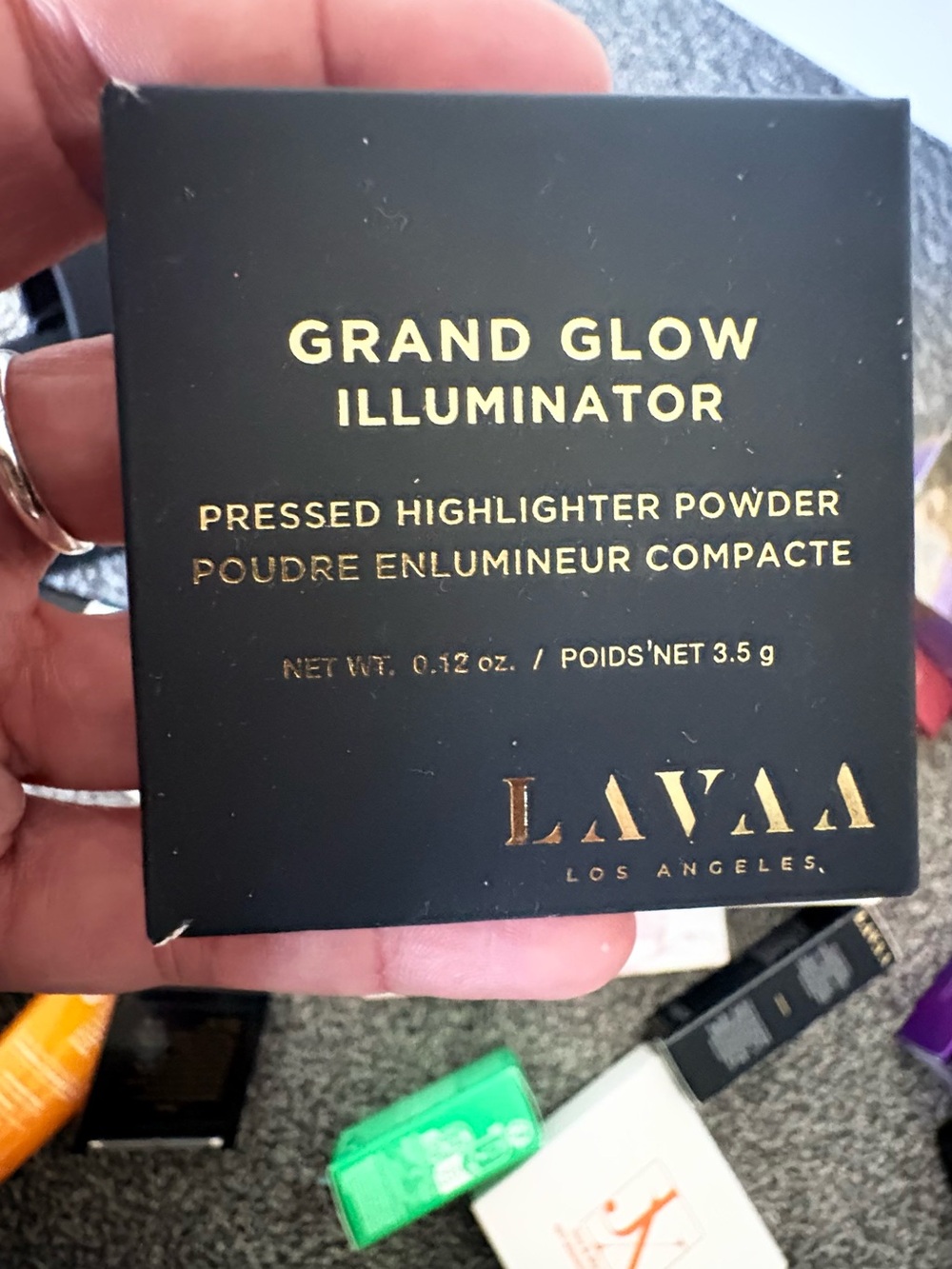 LAVAA Grand Glow Illuminator Pressed Highlighter - Gold